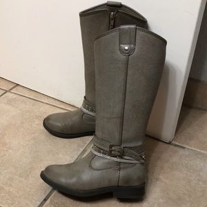 Distressed faux leather girls boots. Size 13.